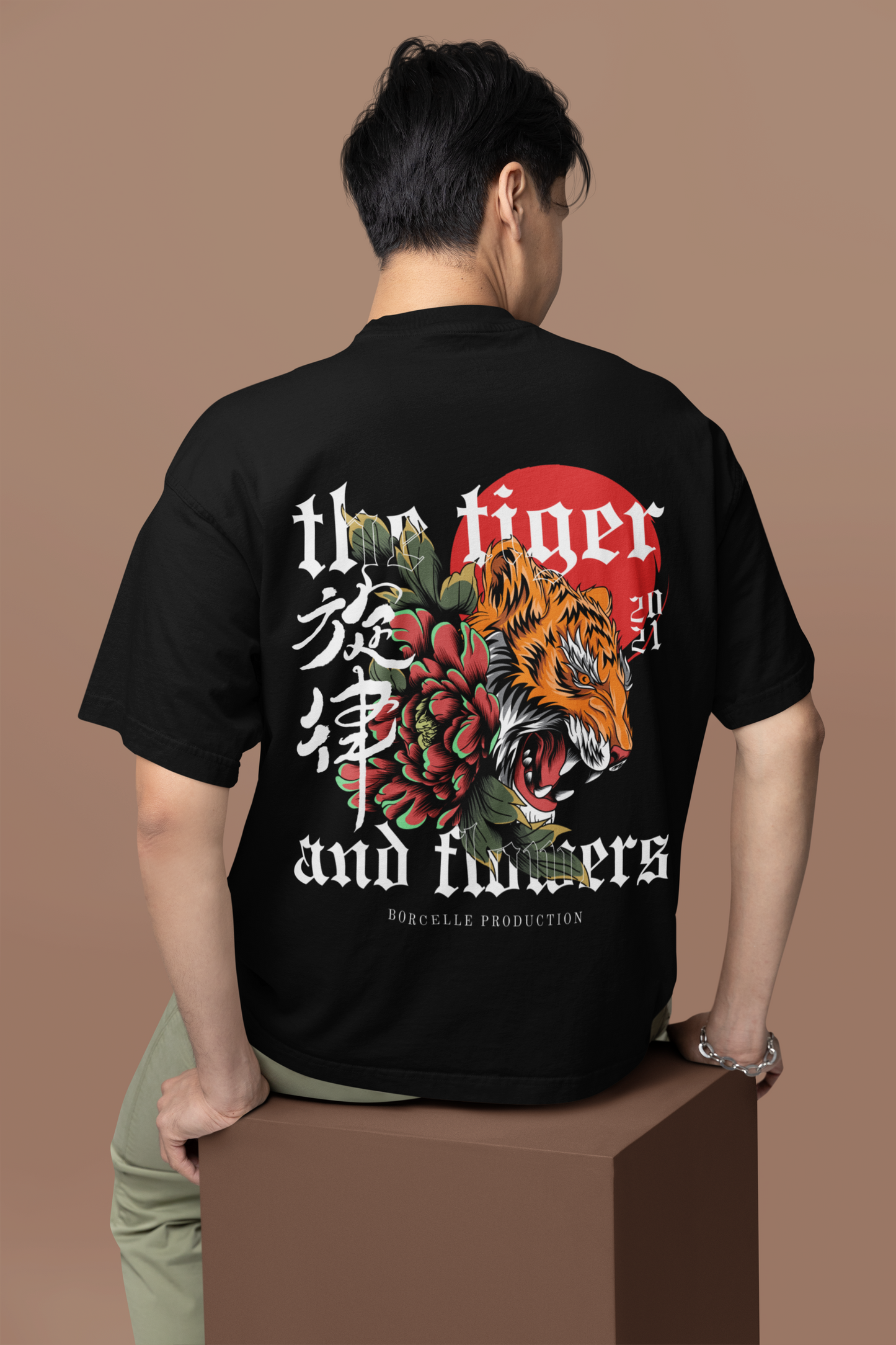 The Tiger Anime: Black Oversized T-Shirt